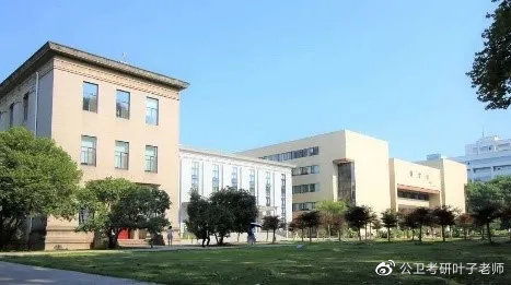 你的选择 最牛校车和天然猫咪场等你来体验 欢迎报考华中科技大学公共卫生学院